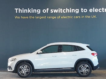 Used Mercedes-Benz GLA 2023 for sale - 77933330: Photo