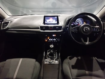 Used Mazda Mazda3 2017 for sale - 76924900: Photo