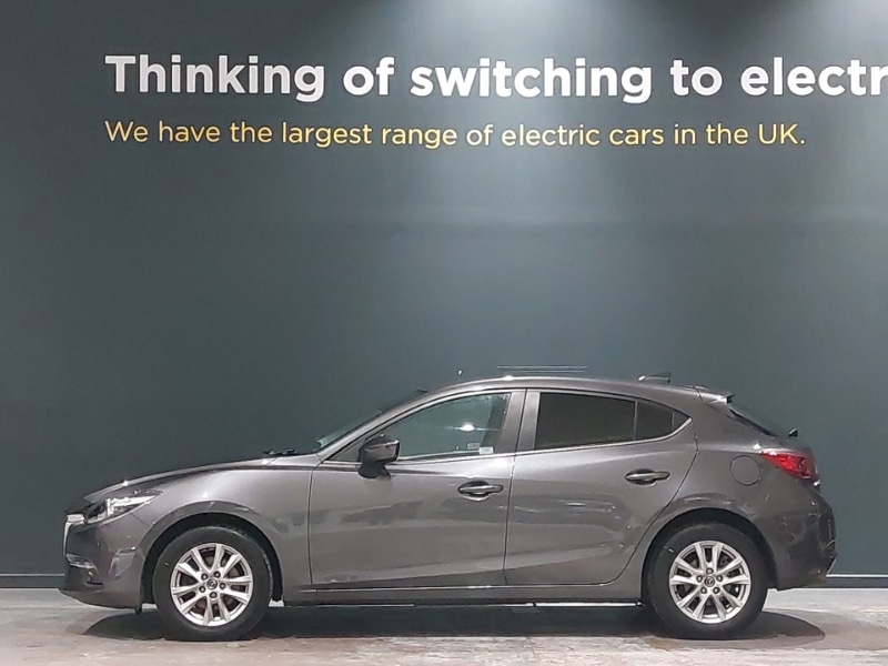 Used Mazda Mazda3 2017 for sale - 76924900: Photo 4