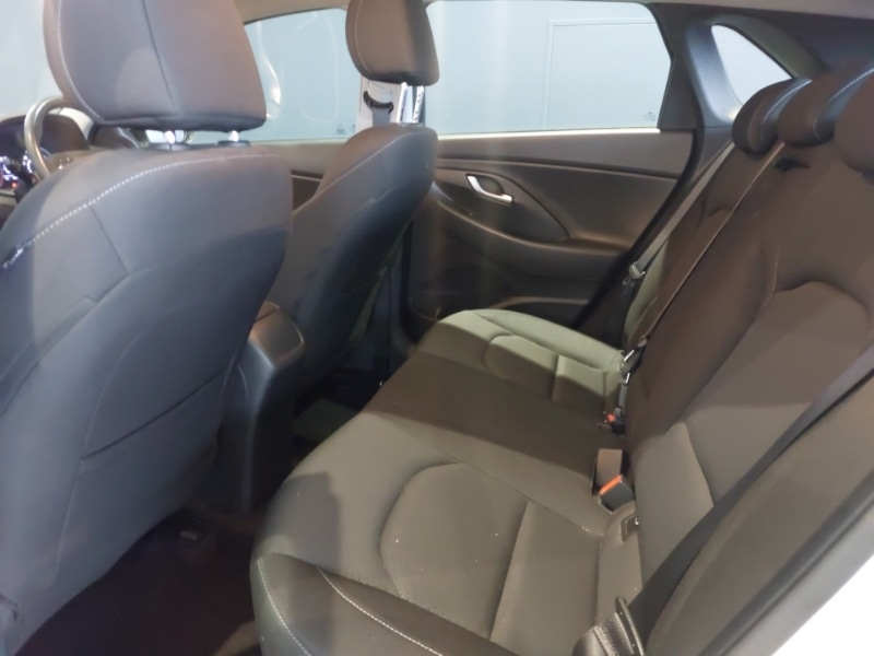 Used Hyundai i30 2020 for sale - 77980886: Photo 6