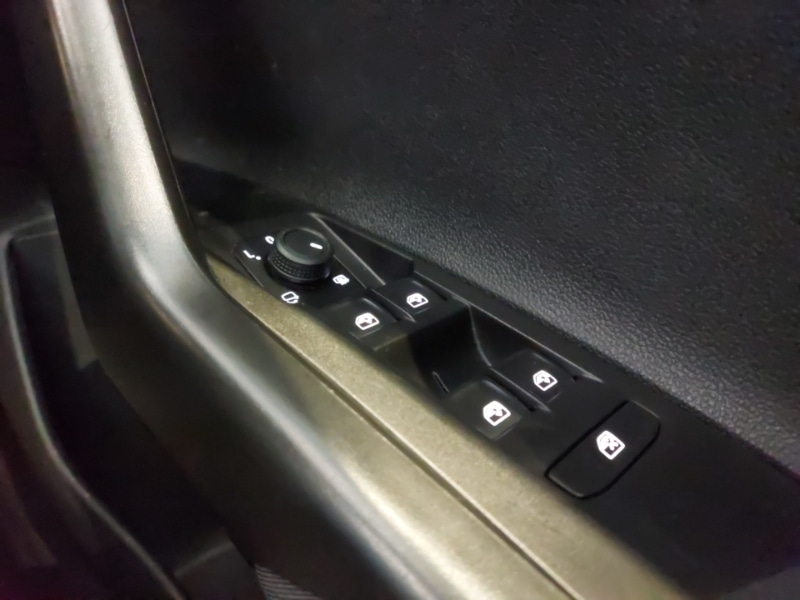 Used Volkswagen Polo 2022 for sale - 76602300: Photo 17