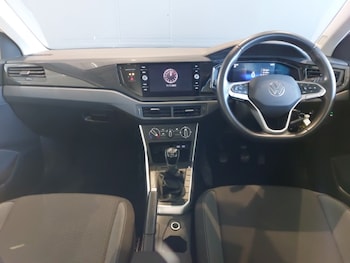 Used Volkswagen Polo 2022 for sale - 76602300: Photo