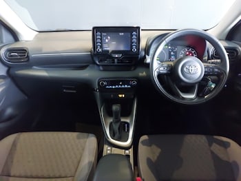 Used Toyota Yaris 2023 for sale - 79286269: Photo