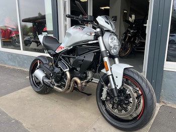 Used Ducati Monster 2020 for sale - bike-78379457: Photo