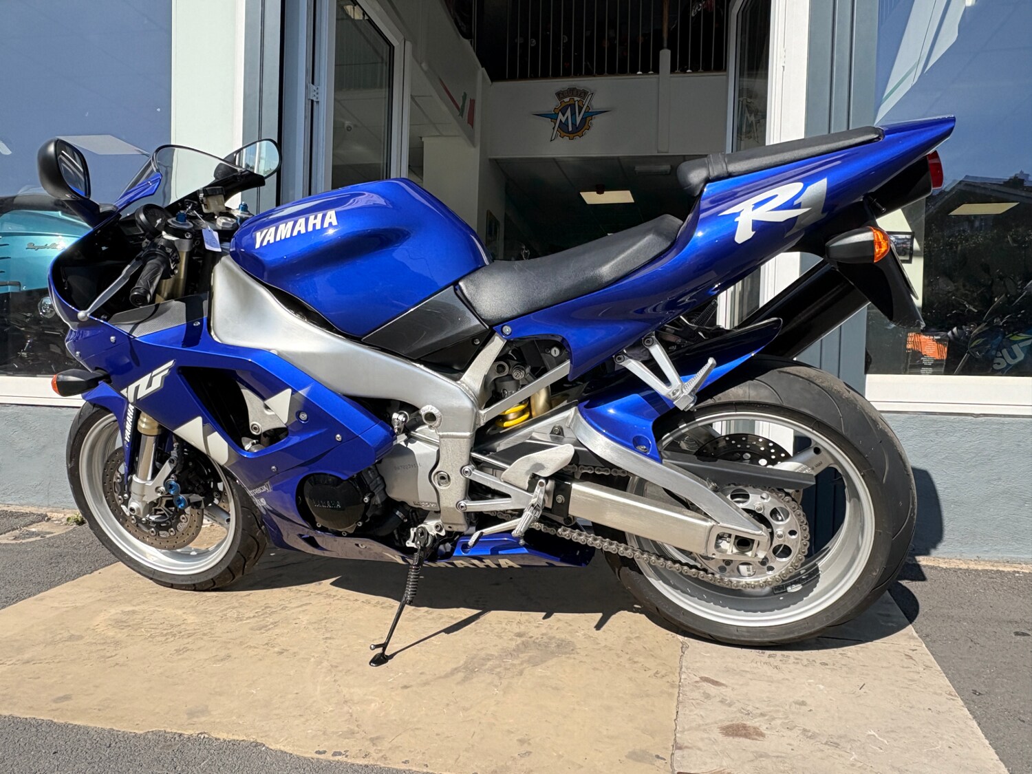 Used Yamaha R1 1998 for sale - 78485258: Photo 3