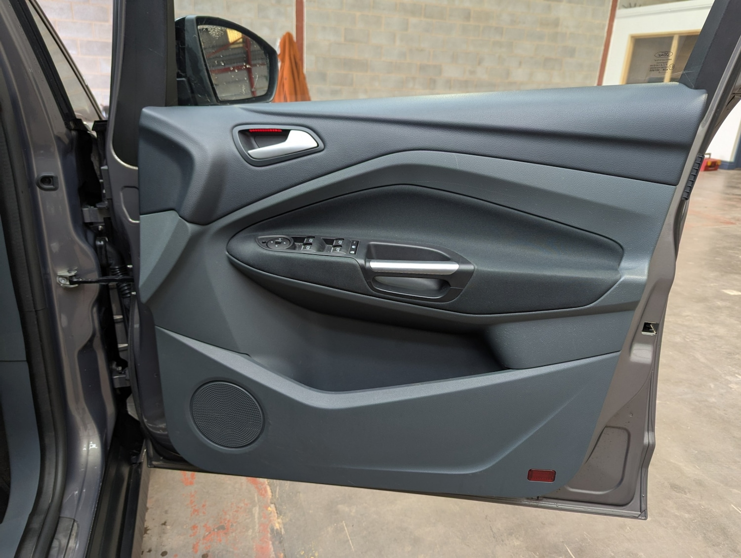 Used Ford C-Max 2013 for sale - 76467499: Photo 25