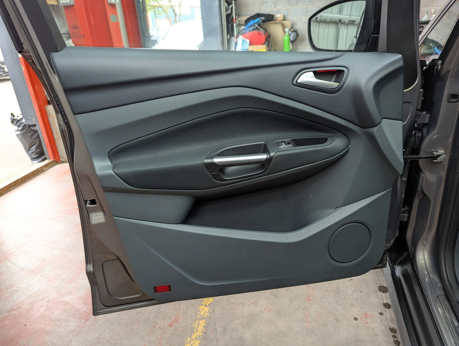 Used Ford C-Max 2013 for sale - 76467499: Photo 28