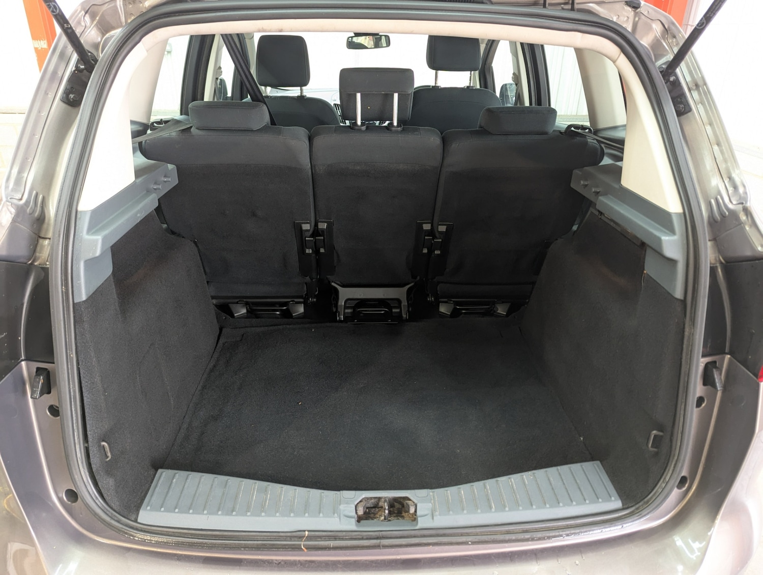 Used Ford C-Max 2013 for sale - 76467499: Photo 34