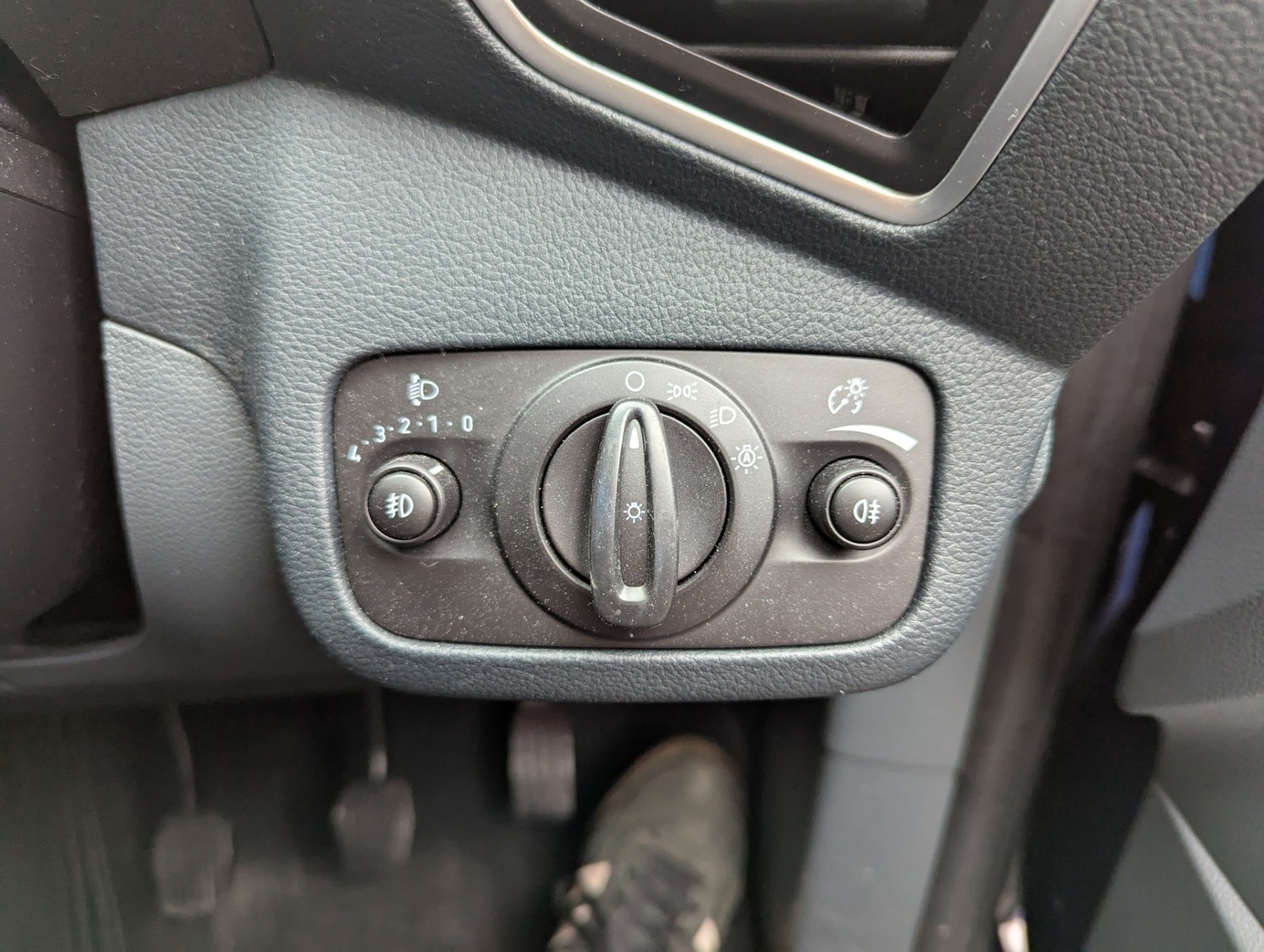 Used Ford C-Max 2014 for sale - 76466661: Photo 19