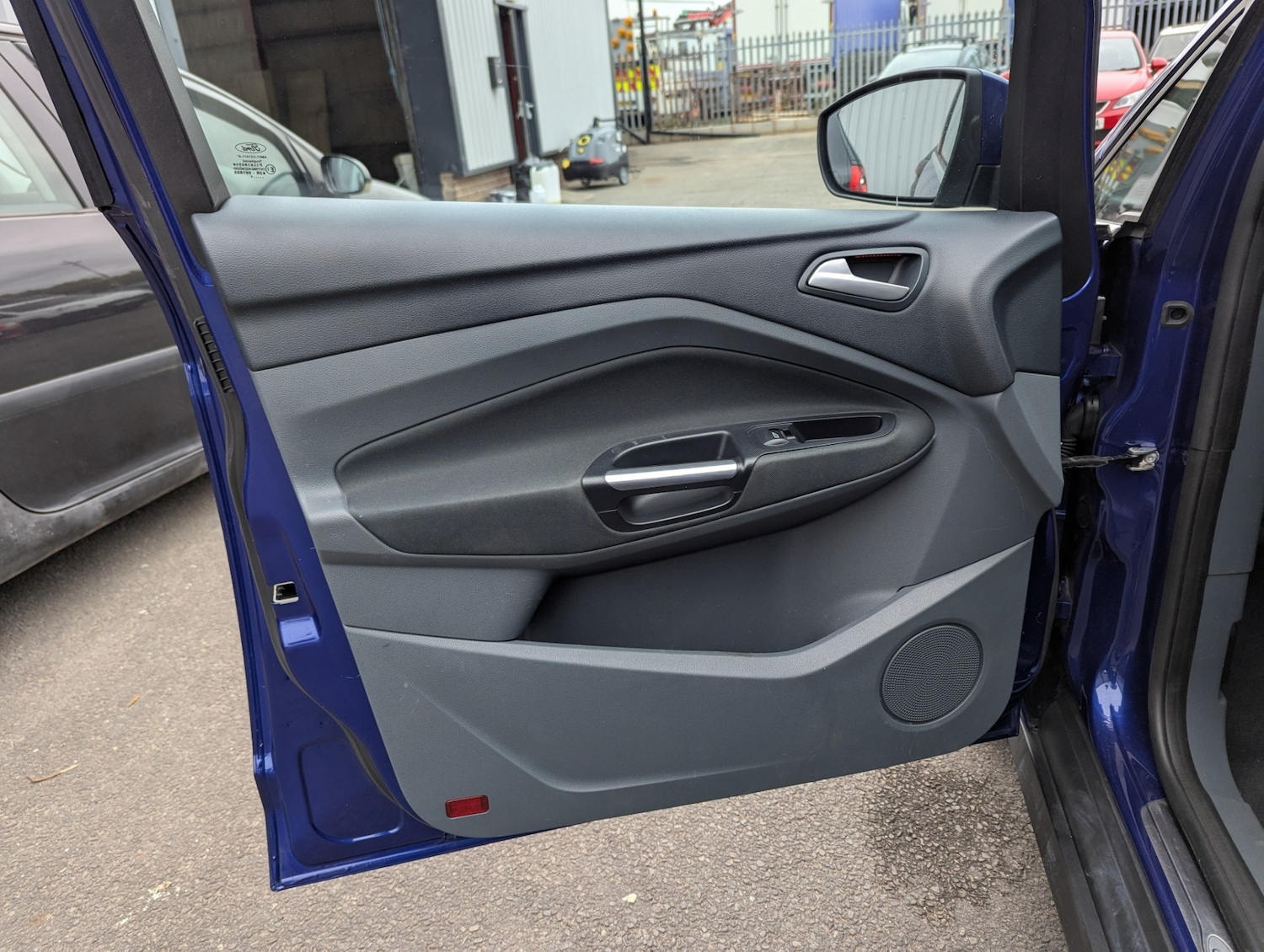 Used Ford C-Max 2014 for sale - 76466661: Photo 32