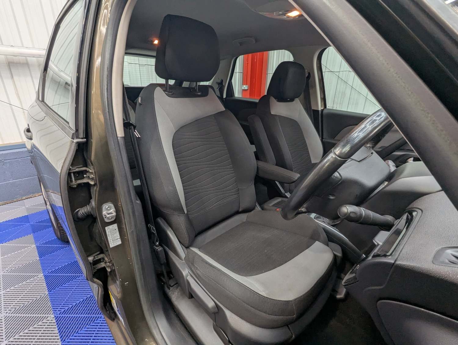 Used Citroen C4 Picasso 2014 for sale - 76450637: Photo 5