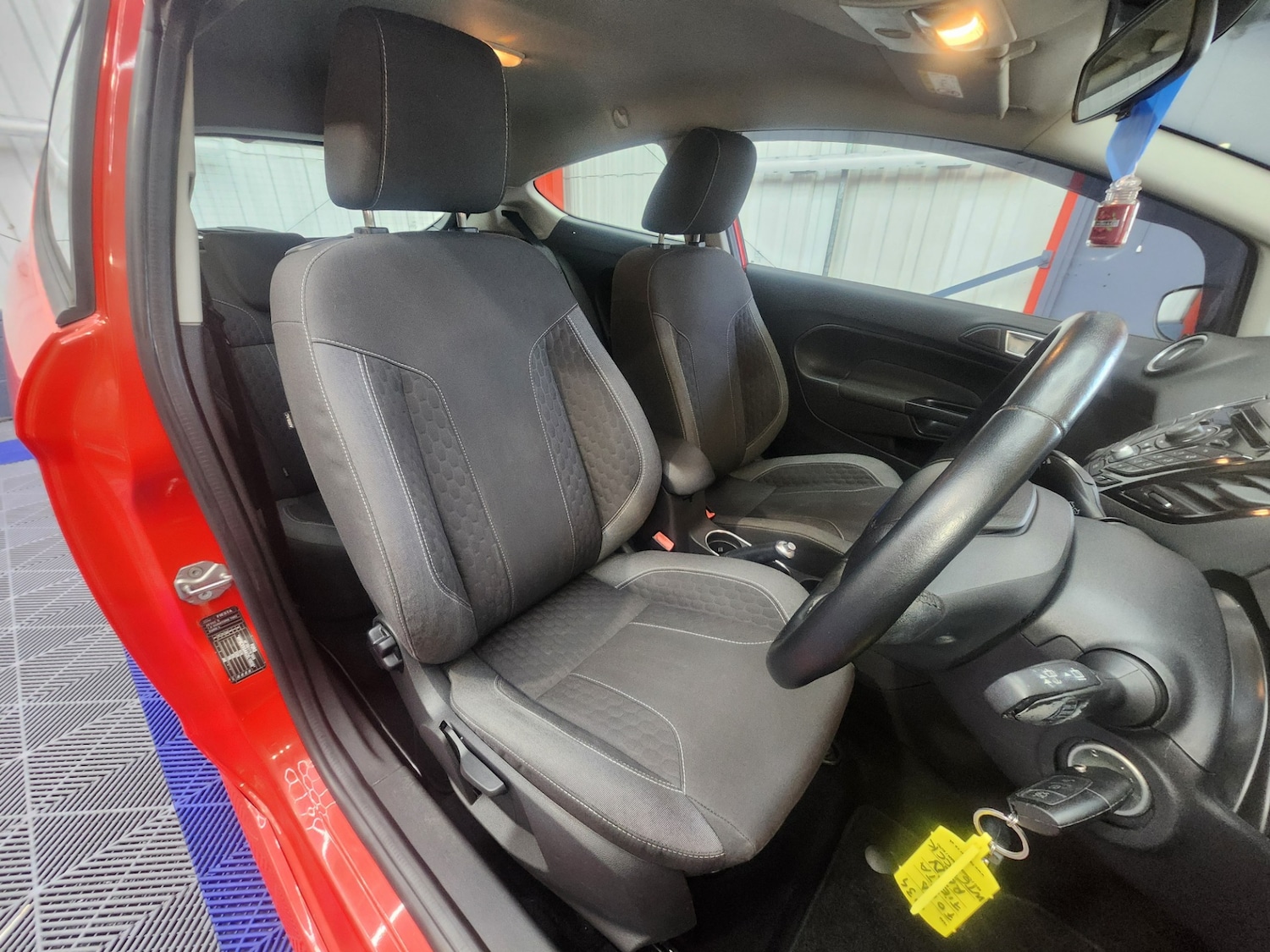 Used Ford Fiesta 2014 for sale - 77917799: Photo 8