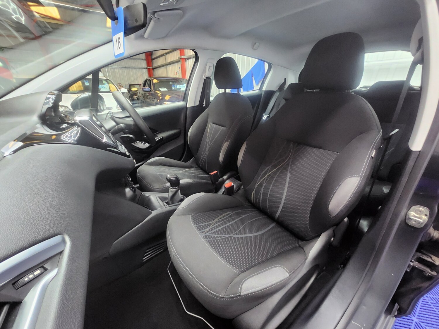 Used Peugeot 208 2014 for sale - 77947366: Photo 11