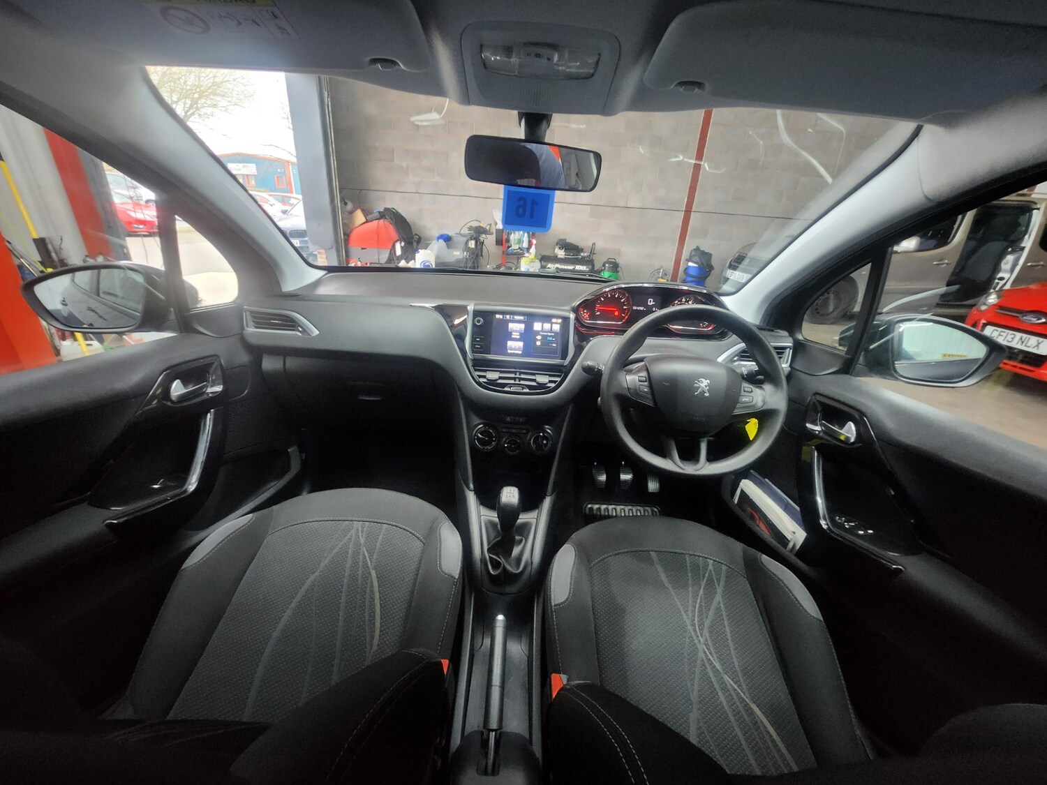 Used Peugeot 208 2014 for sale - 77947366: Photo 16