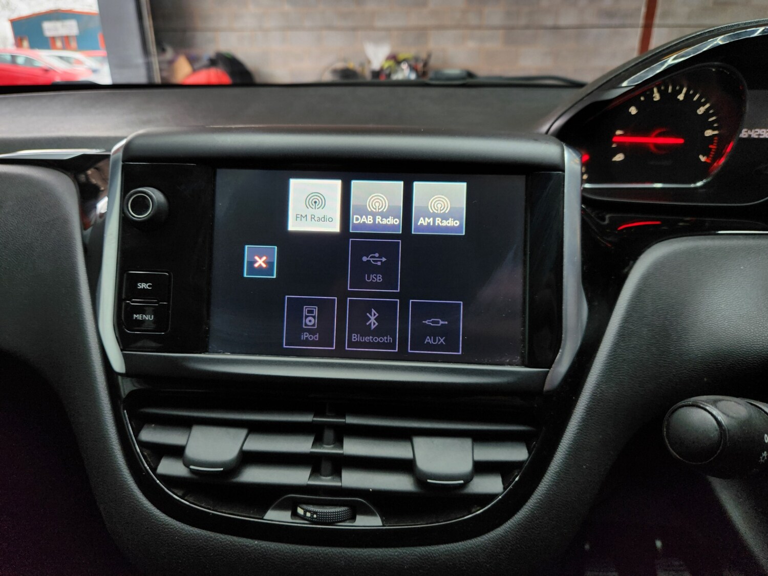 Used Peugeot 208 2014 for sale - 77947366: Photo 28