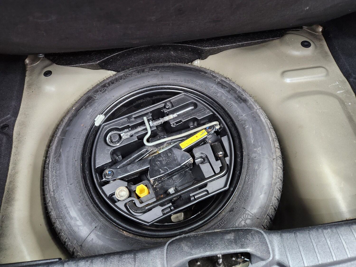 Used Peugeot 208 2014 for sale - 77947366: Photo 33