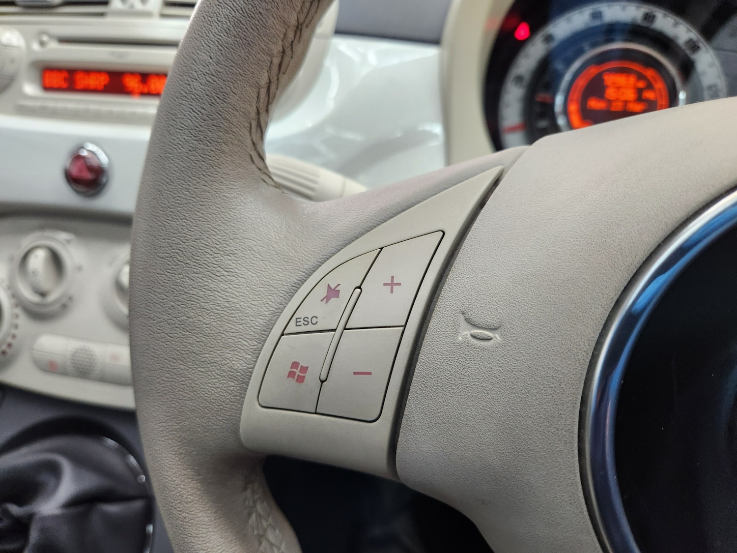 Used Fiat 500 2011 for sale - 77988295: Photo 21