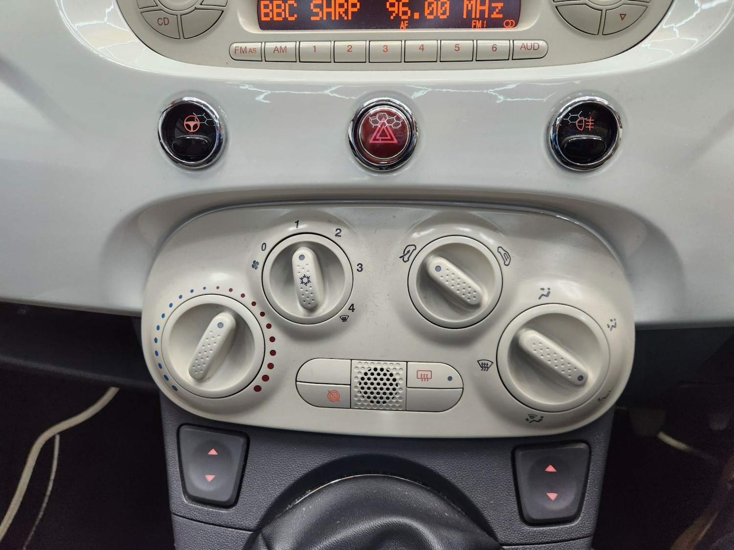 Used Fiat 500 2011 for sale - 77988295: Photo 27