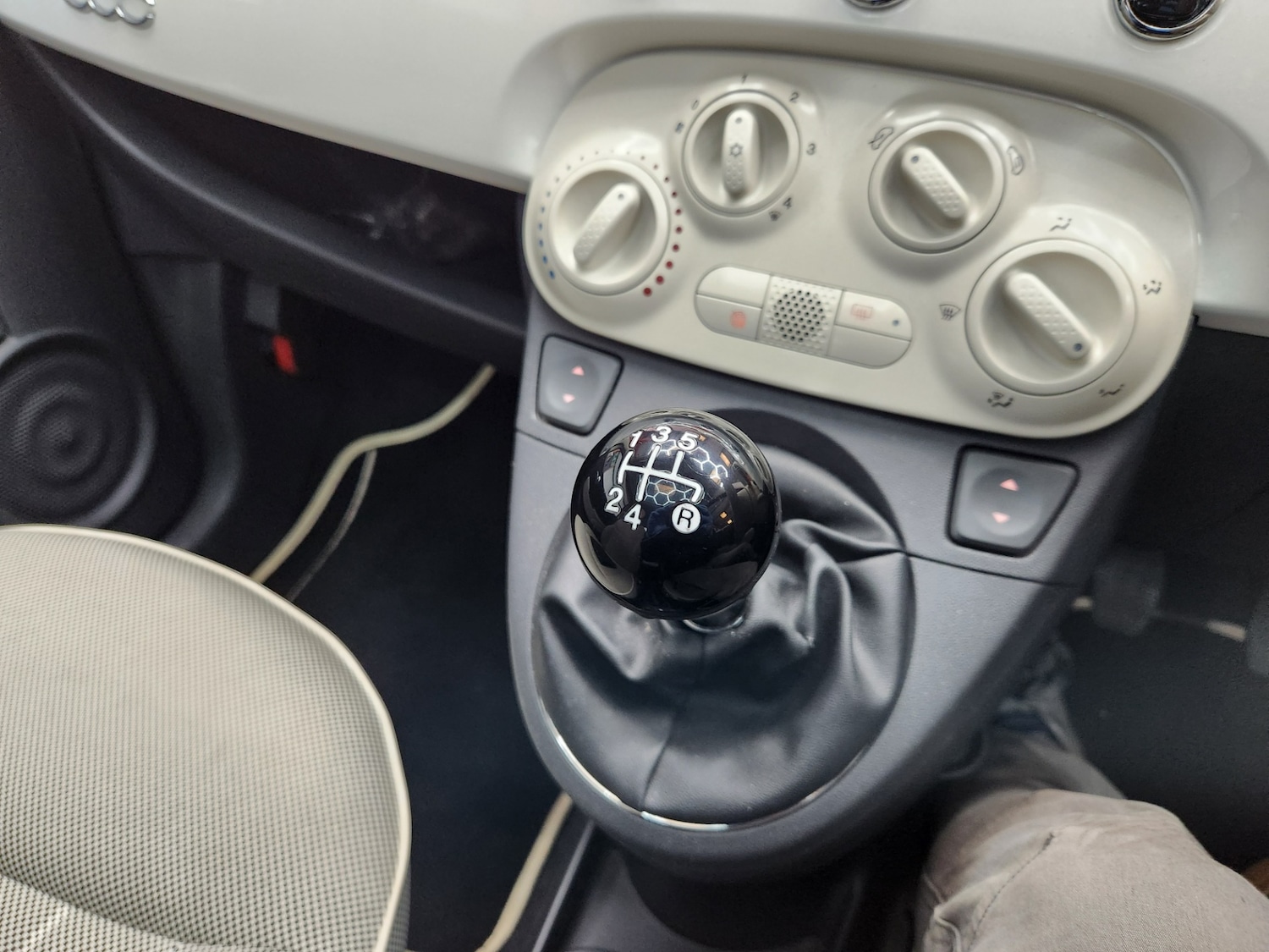 Used Fiat 500 2011 for sale - 77988295: Photo 28