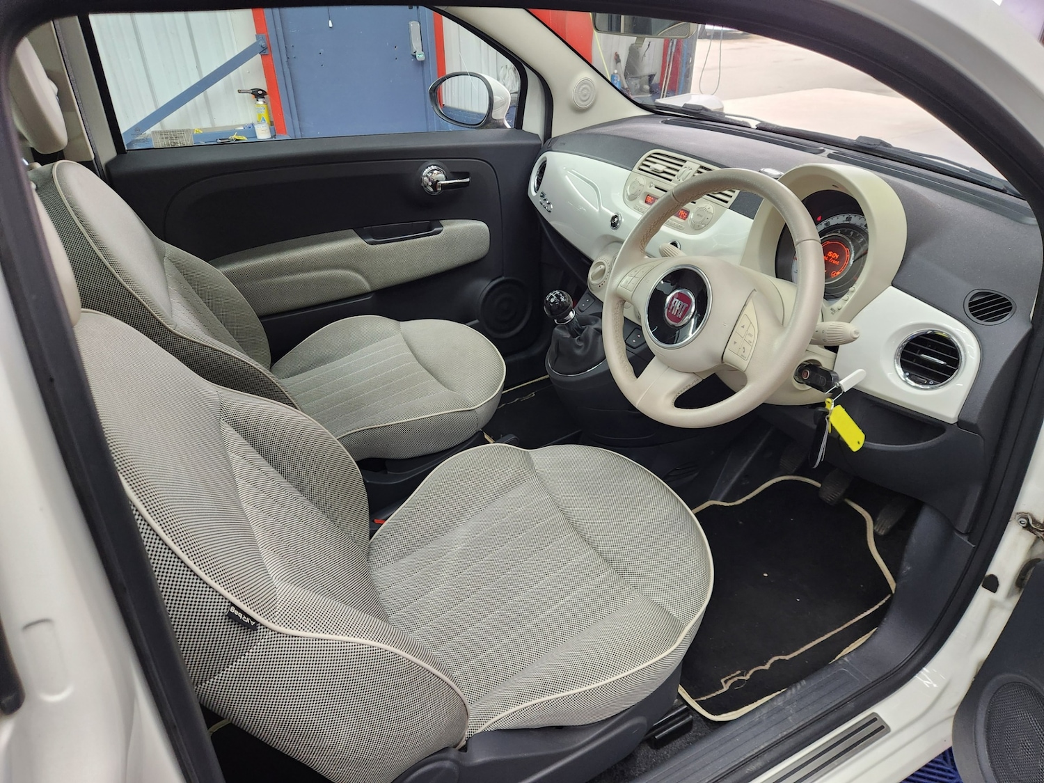 Used Fiat 500 2011 for sale - 77988295: Photo 9
