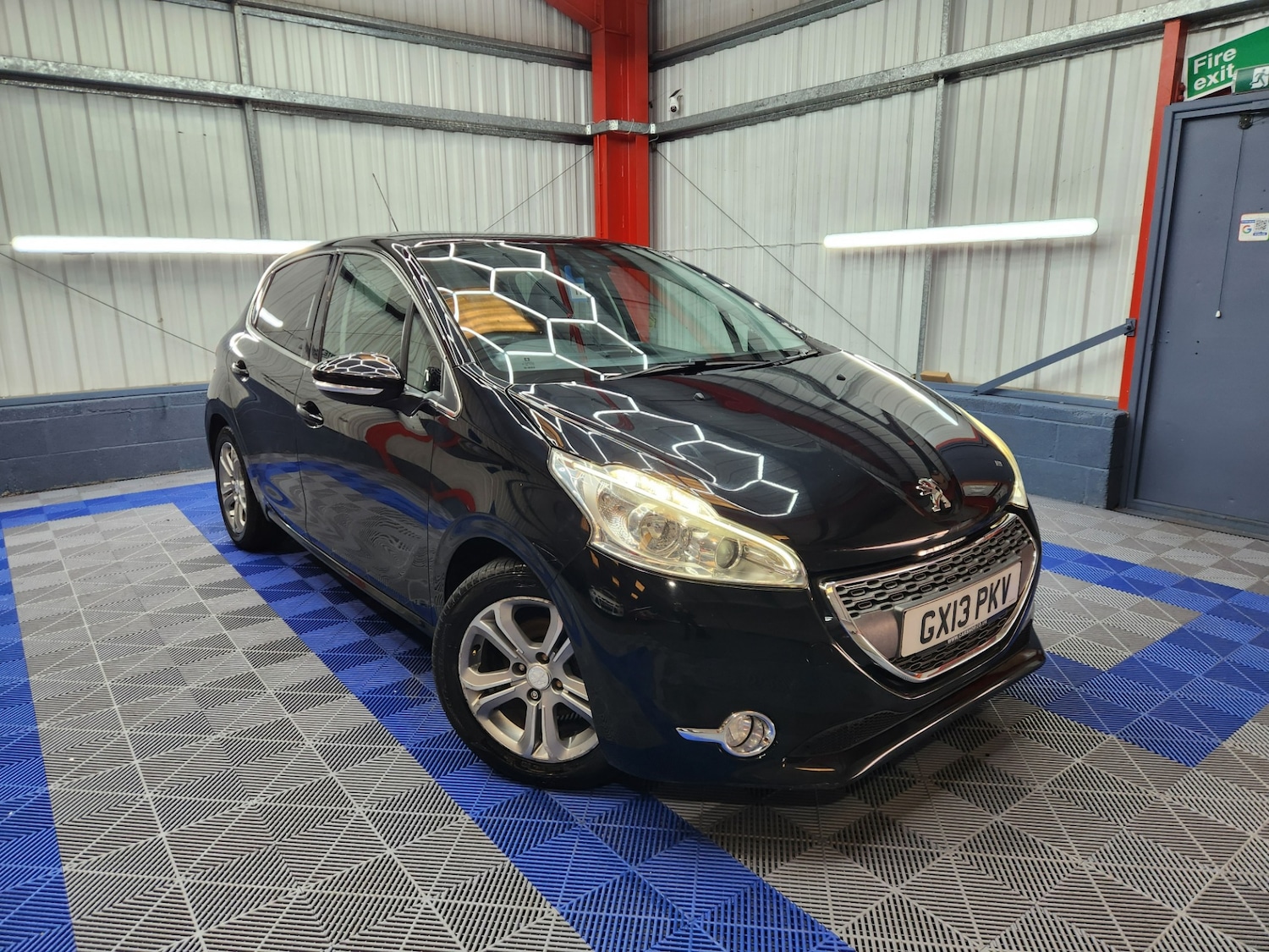 Used Peugeot 208 2013 for sale - 77715678: Photo 1