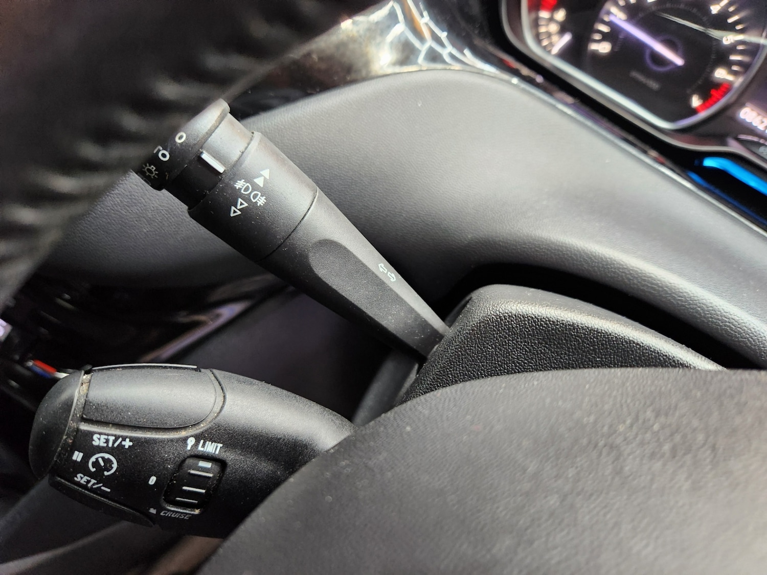 Used Peugeot 208 2013 for sale - 77715678: Photo 21