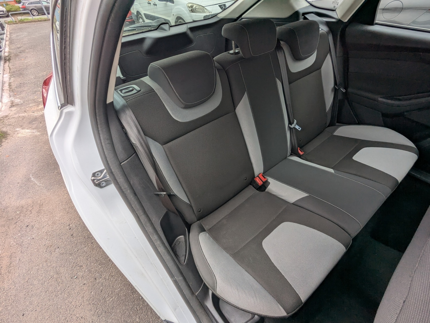 Used Ford Focus 2012 for sale - 76466676: Photo 23