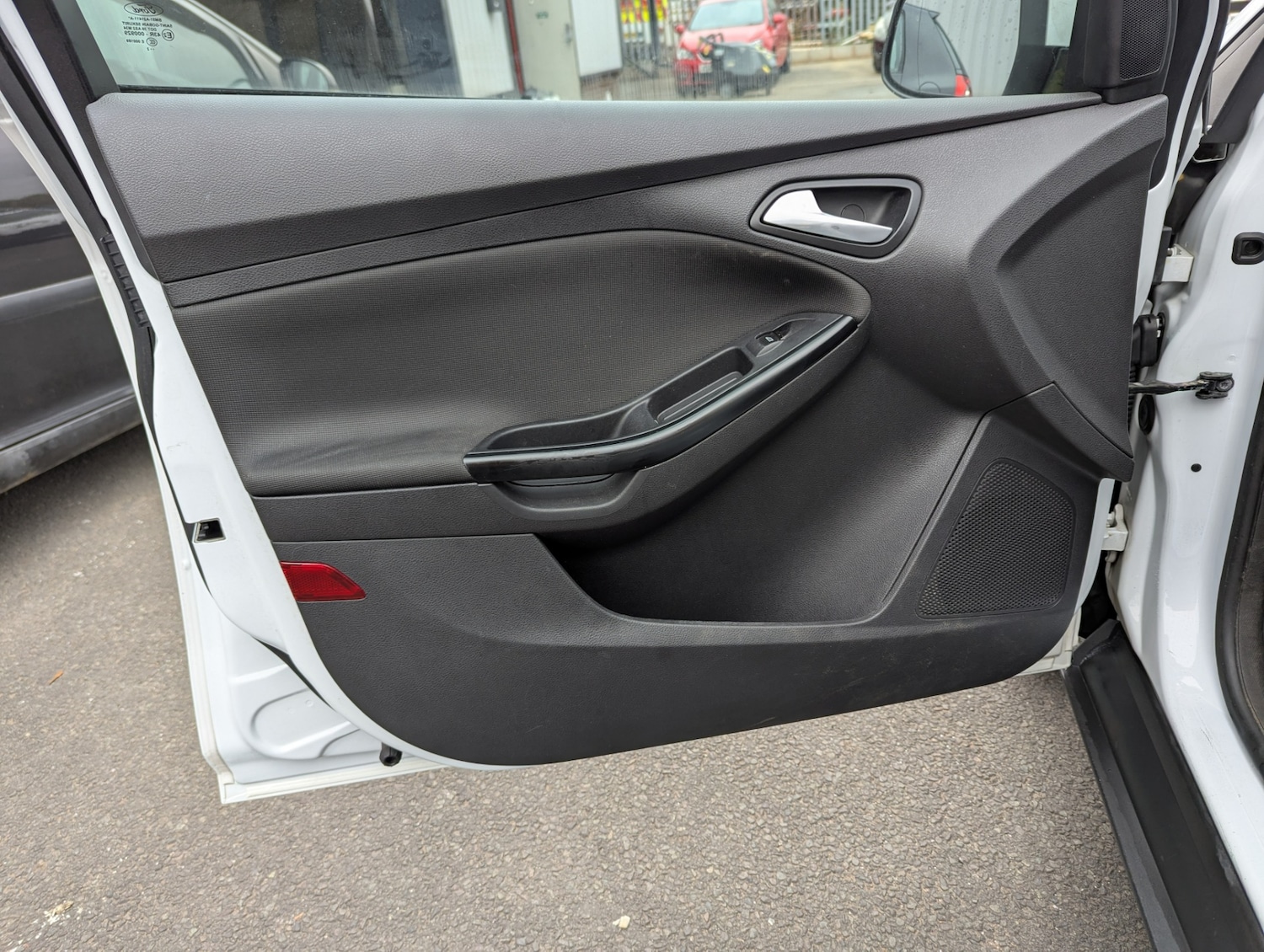 Used Ford Focus 2012 for sale - 76466676: Photo 27