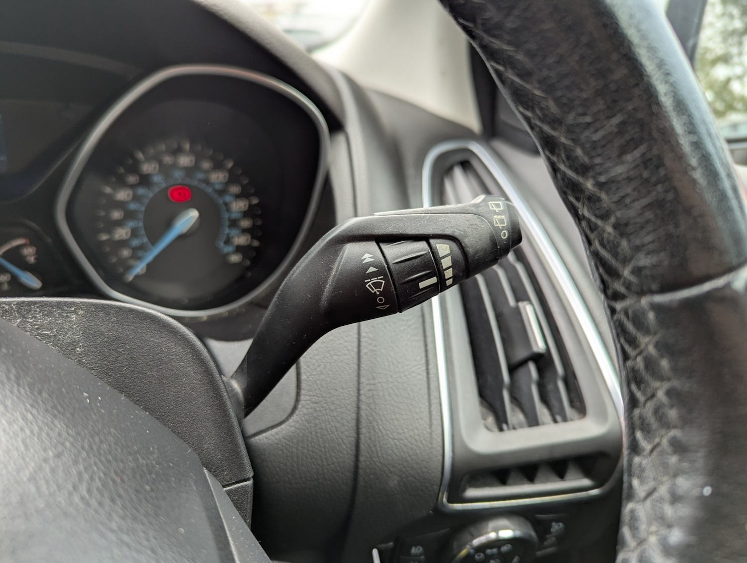 Used Ford Focus 2012 for sale - 76466676: Photo 9