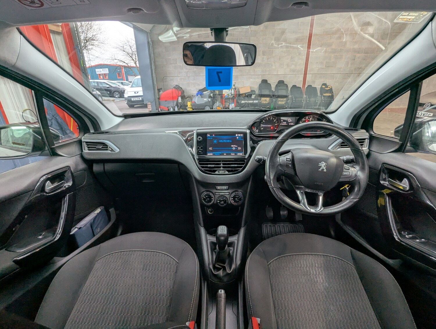 Used Peugeot 208 2017 for sale - 77371063: Photo 15