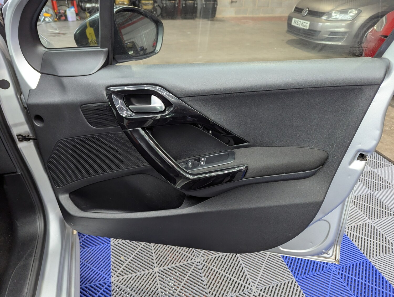 Used Peugeot 208 2017 for sale - 77371063: Photo 16