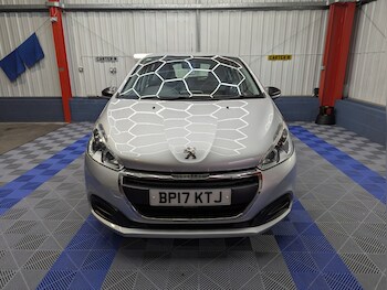 Used Peugeot 208 2017 for sale - 77371063: Photo