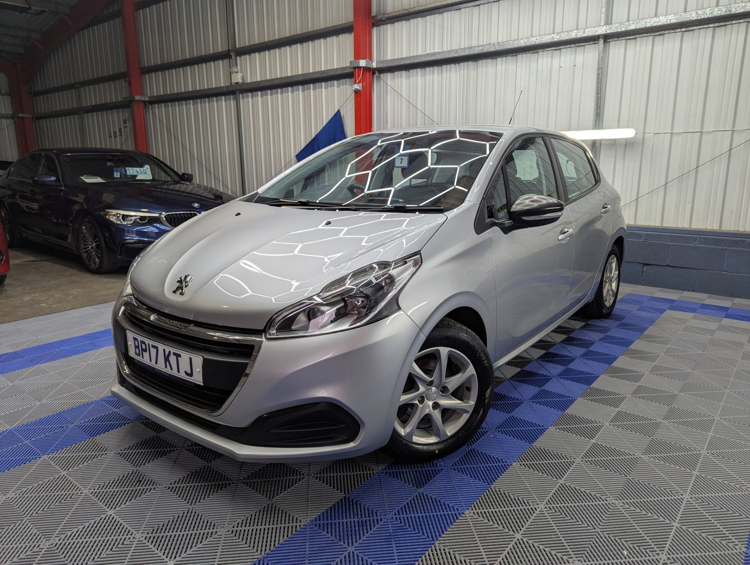 Used Peugeot 208 2017 for sale - 77371063: Photo 3