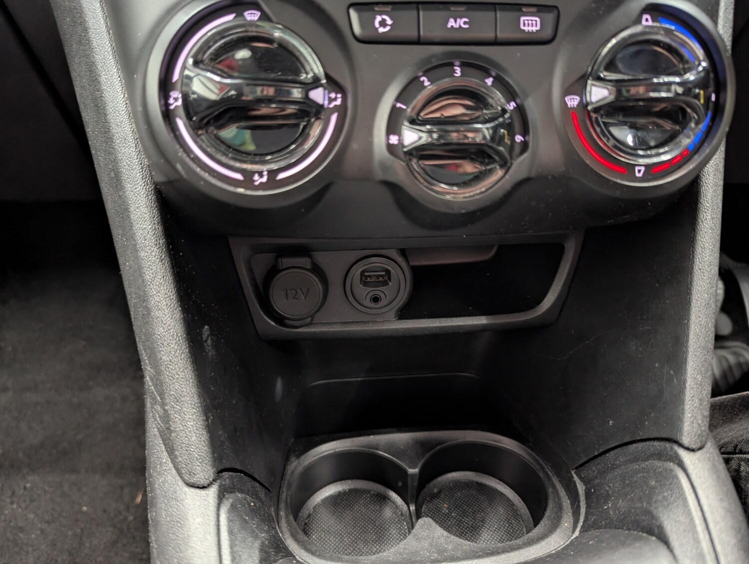 Used Peugeot 208 2017 for sale - 77371063: Photo 33