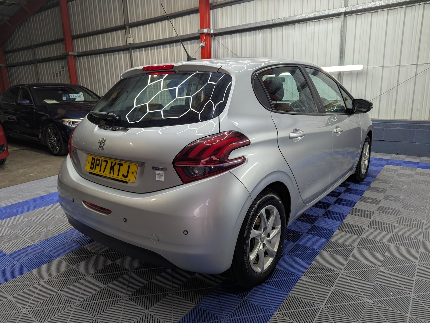 Used Peugeot 208 2017 for sale - 77371063: Photo 6