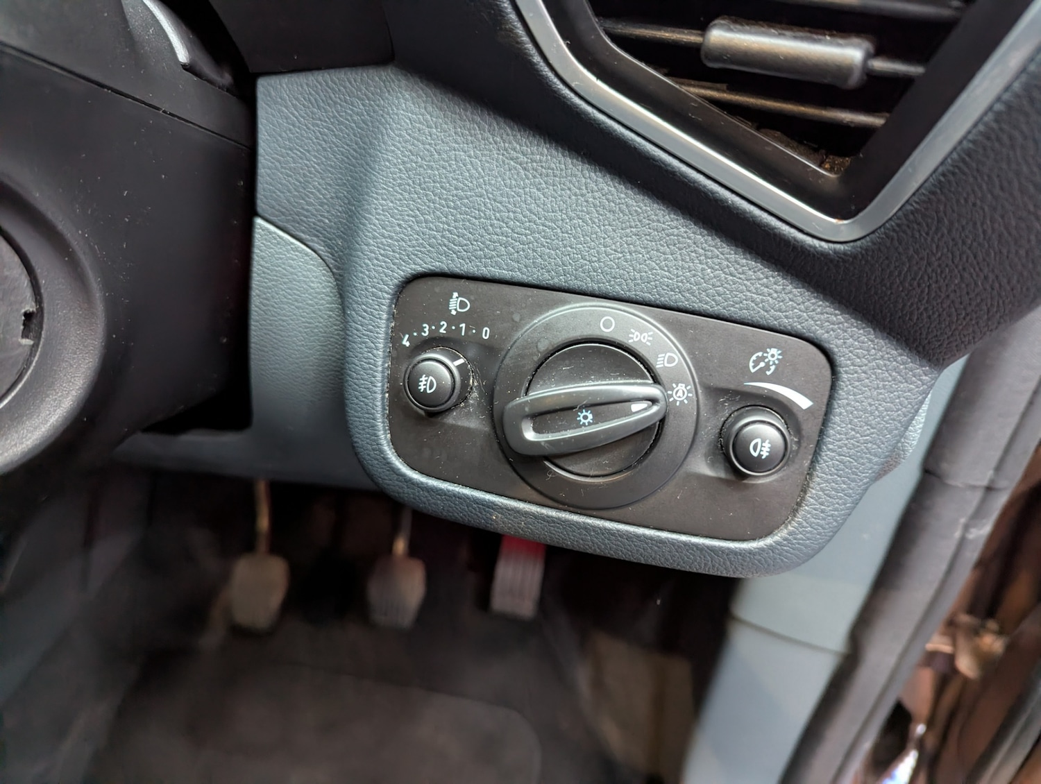 Used Ford Grand C-Max 2013 for sale - 76750577: Photo 14