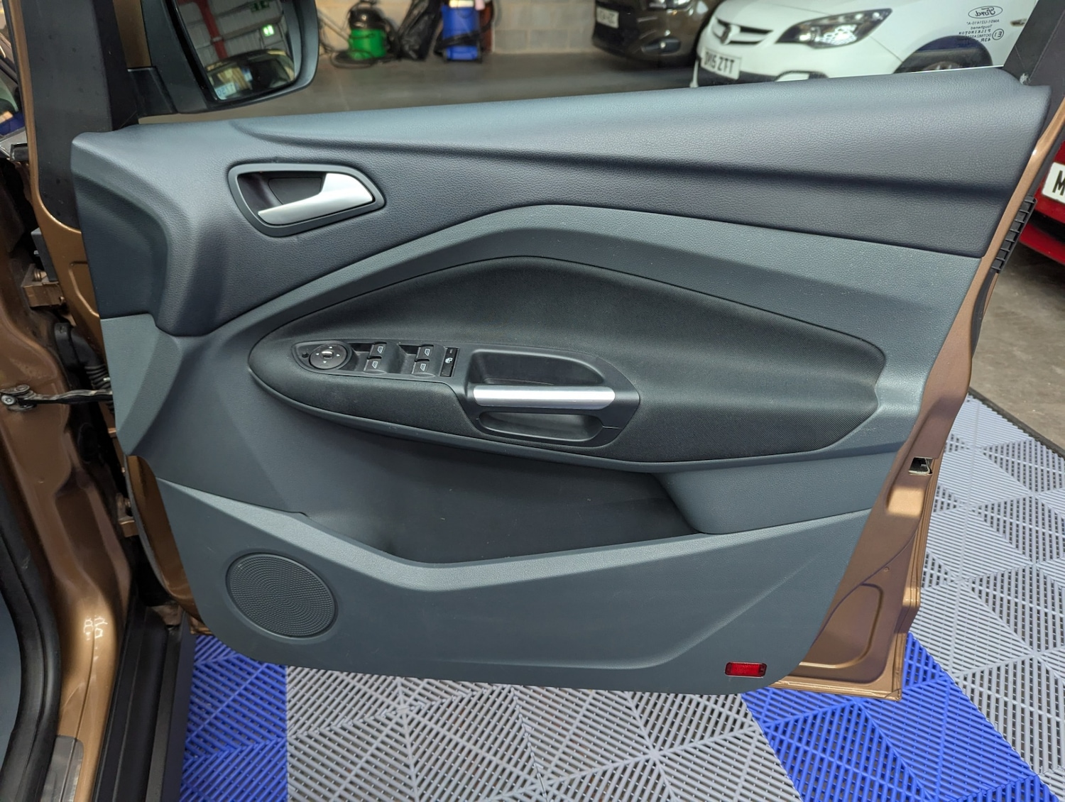 Used Ford Grand C-Max 2013 for sale - 76750577: Photo 24