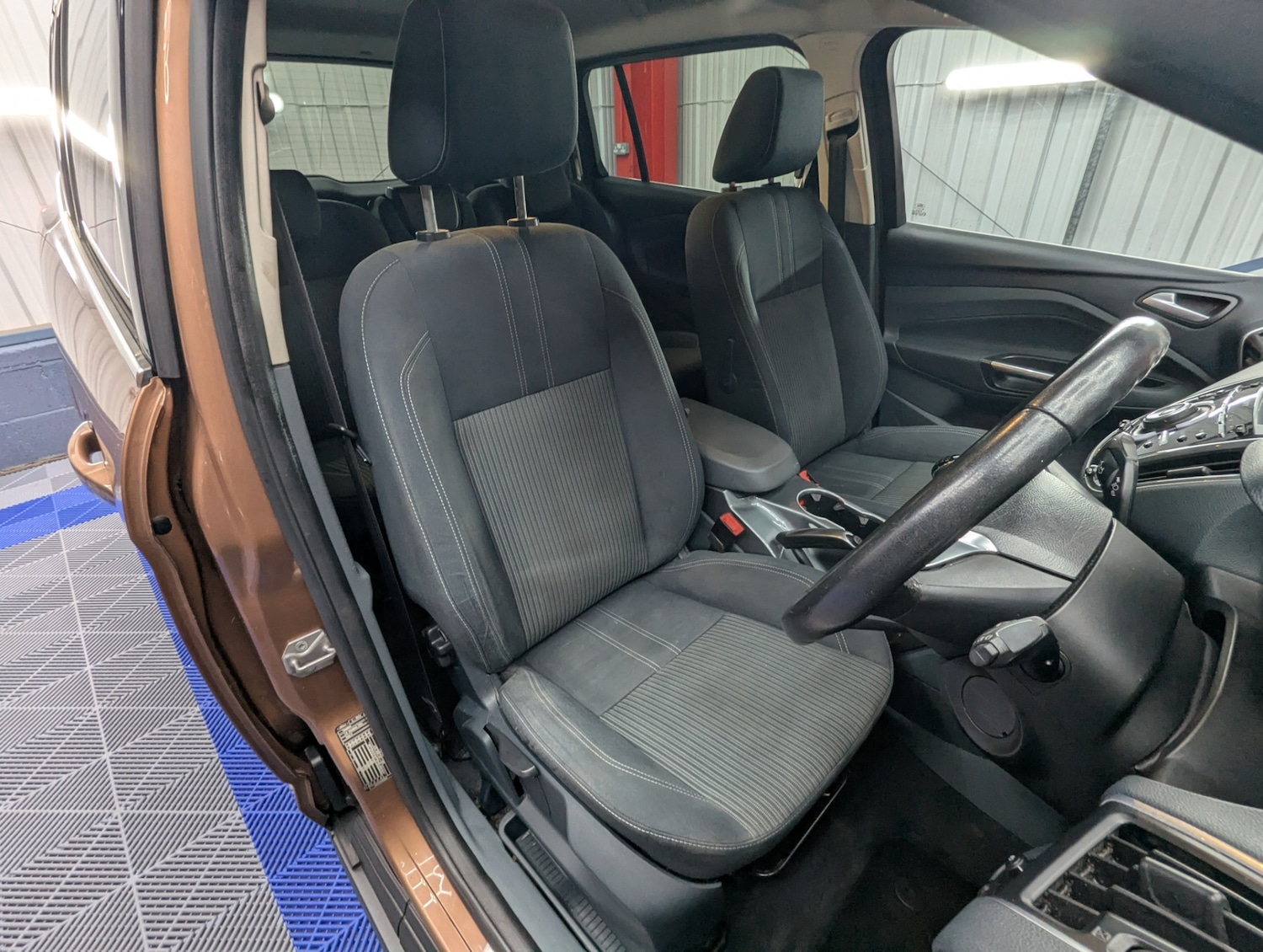 Used Ford Grand C-Max 2013 for sale - 76750577: Photo 5