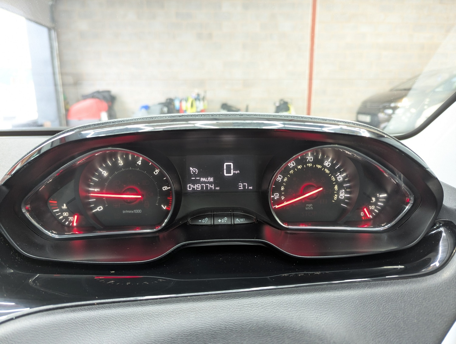 Used Peugeot 208 2015 for sale - 76807456: Photo 23