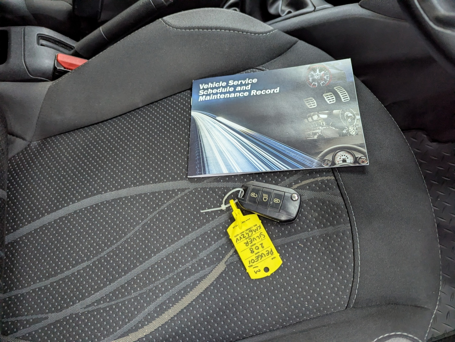 Used Peugeot 208 2015 for sale - 76807456: Photo 37