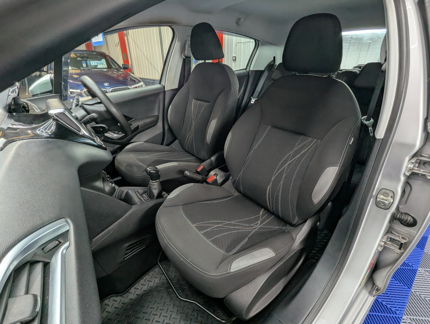 Used Peugeot 208 2015 for sale - 76807456: Photo 9