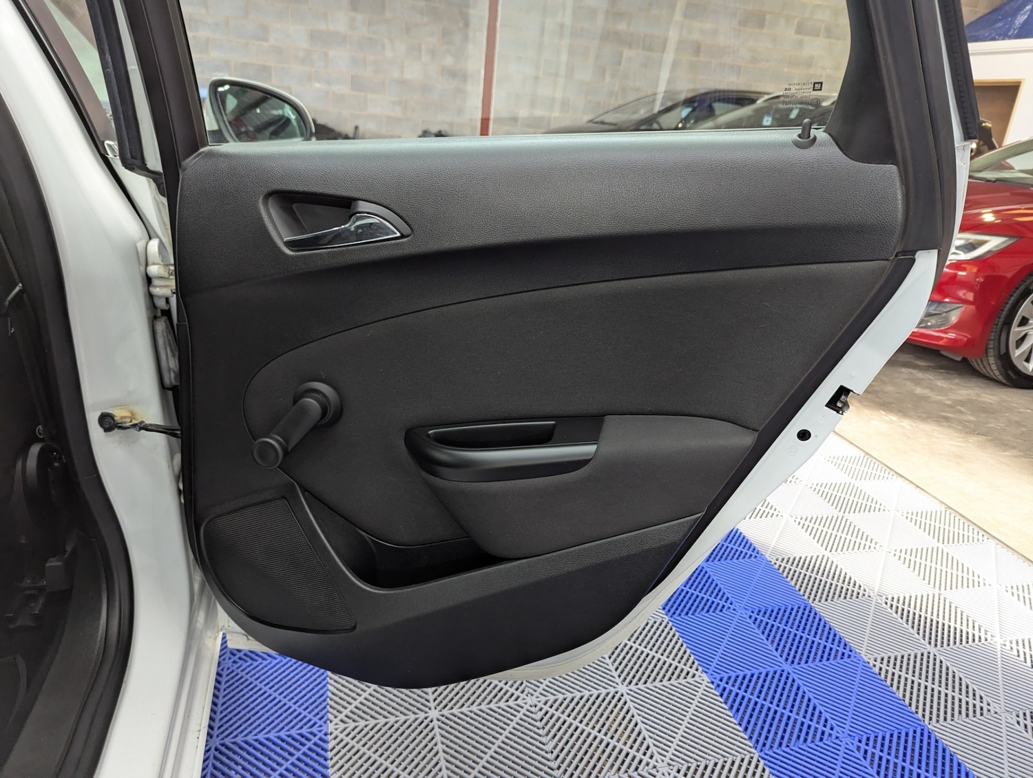 Used Vauxhall Astra 2015 for sale - 76565253: Photo 14