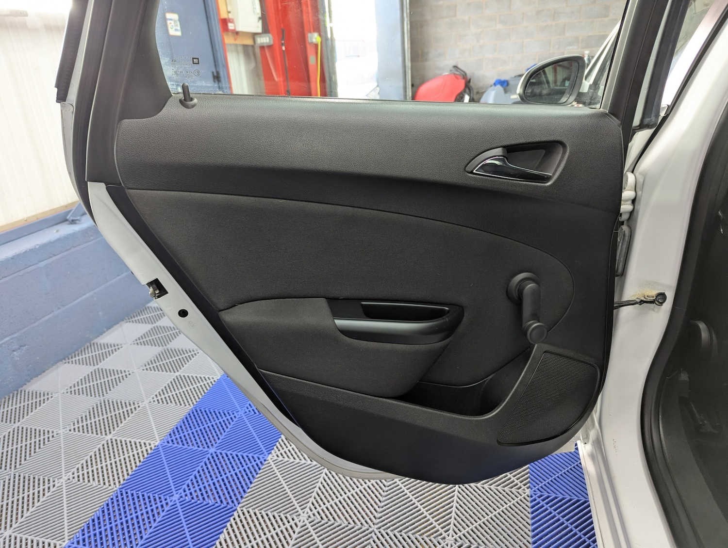 Used Vauxhall Astra 2015 for sale - 76565253: Photo 15