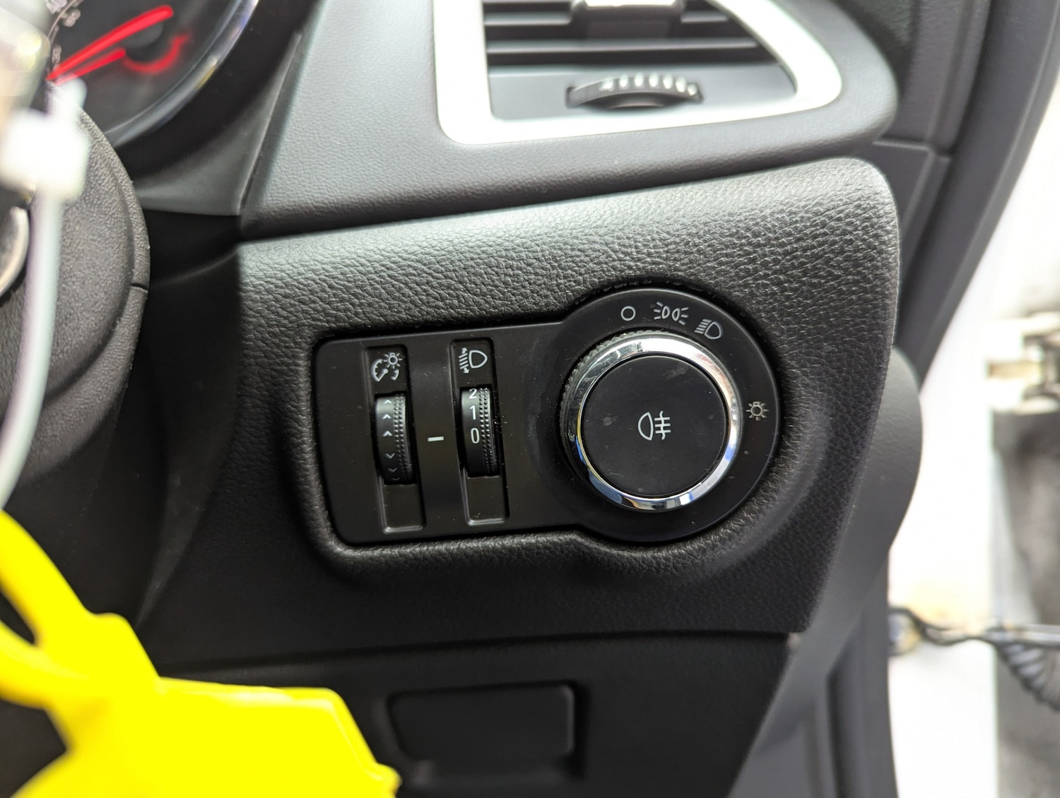 Used Vauxhall Astra 2015 for sale - 76565253: Photo 17