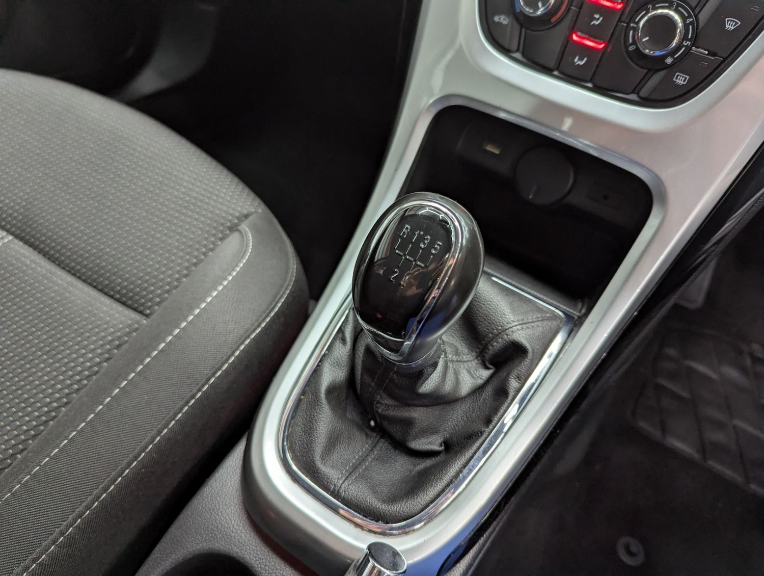 Used Vauxhall Astra 2015 for sale - 76565253: Photo 27