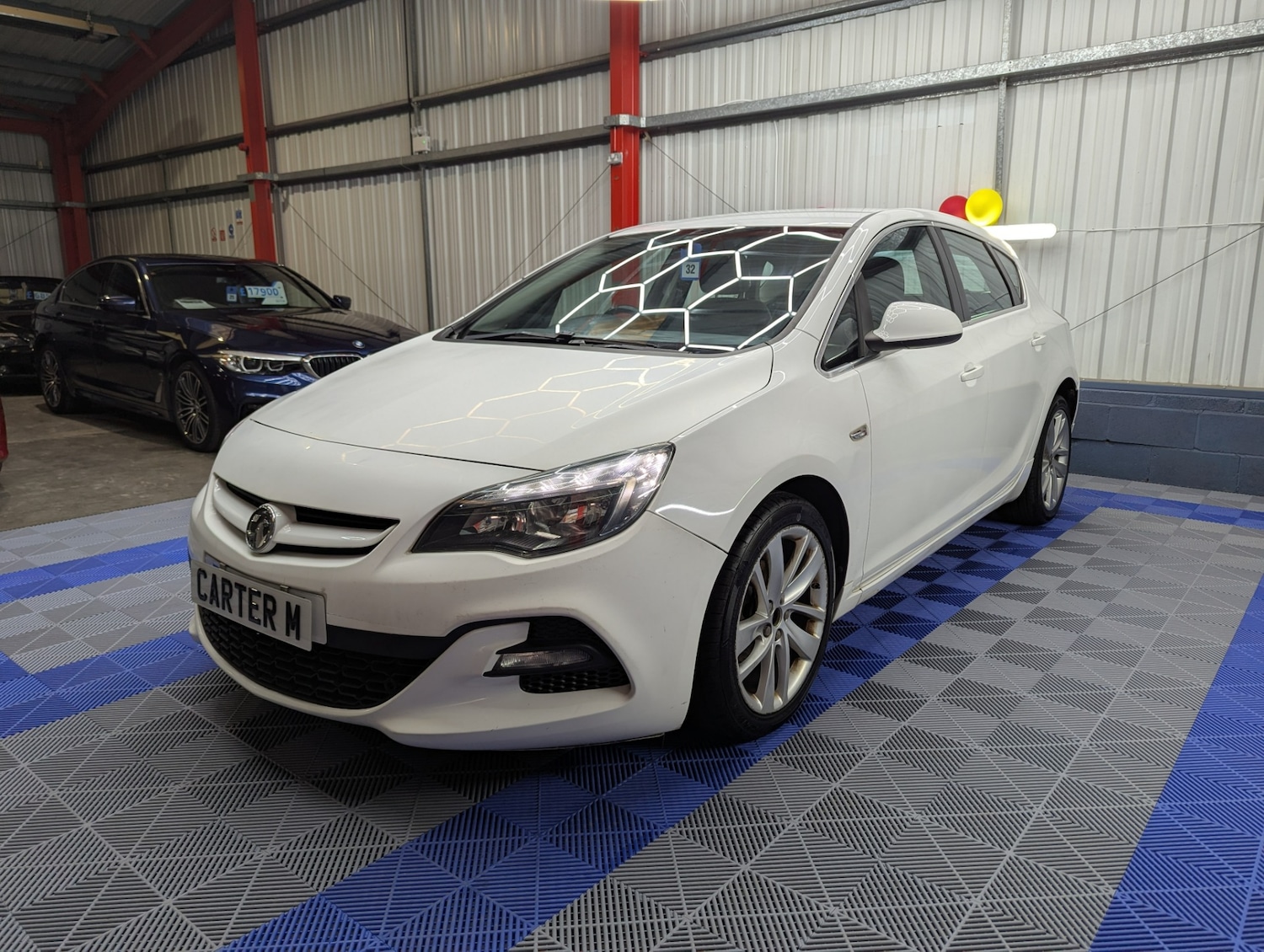 Used Vauxhall Astra 2015 for sale - 76565253: Photo 3