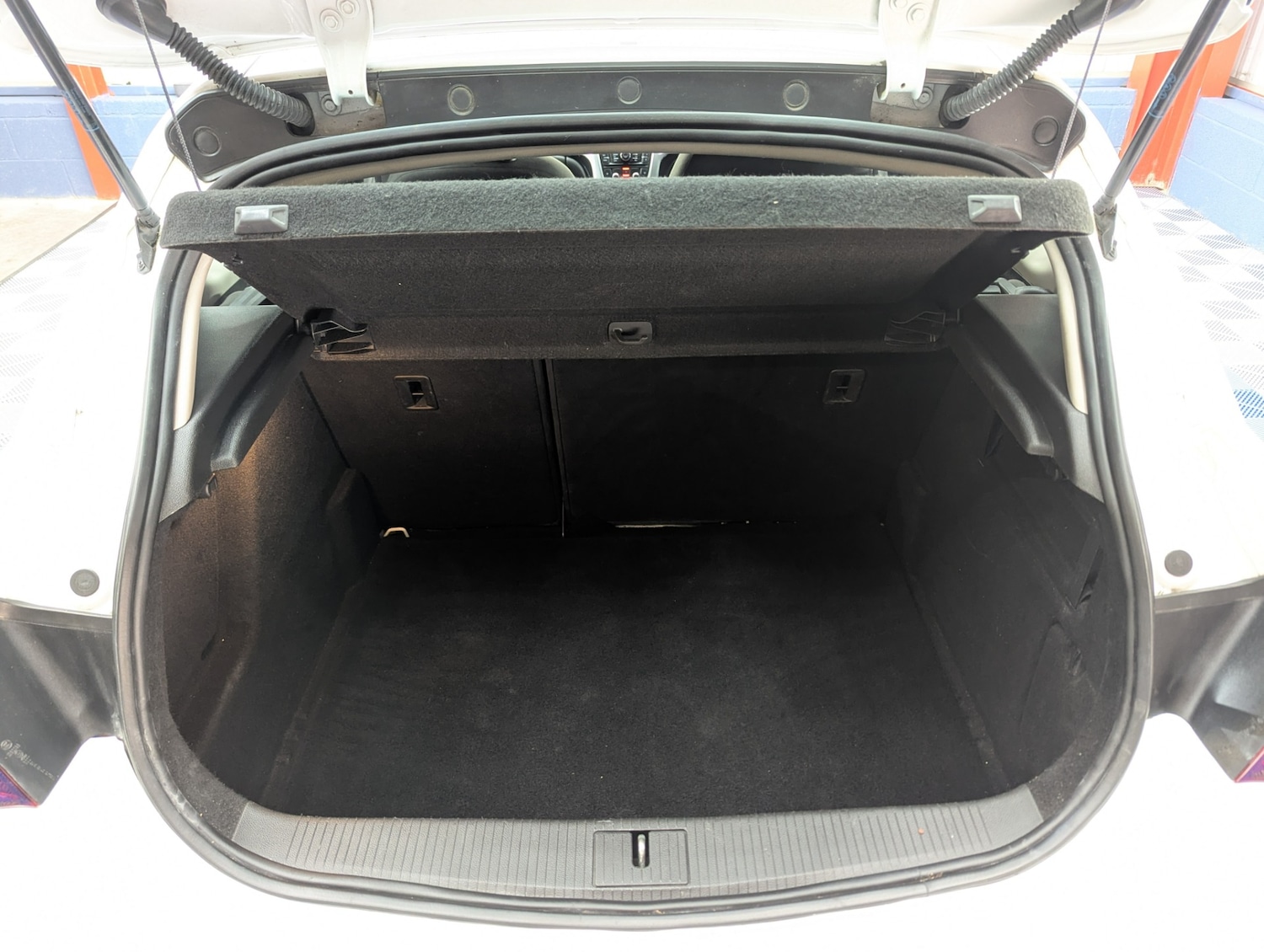 Used Vauxhall Astra 2015 for sale - 76565253: Photo 35