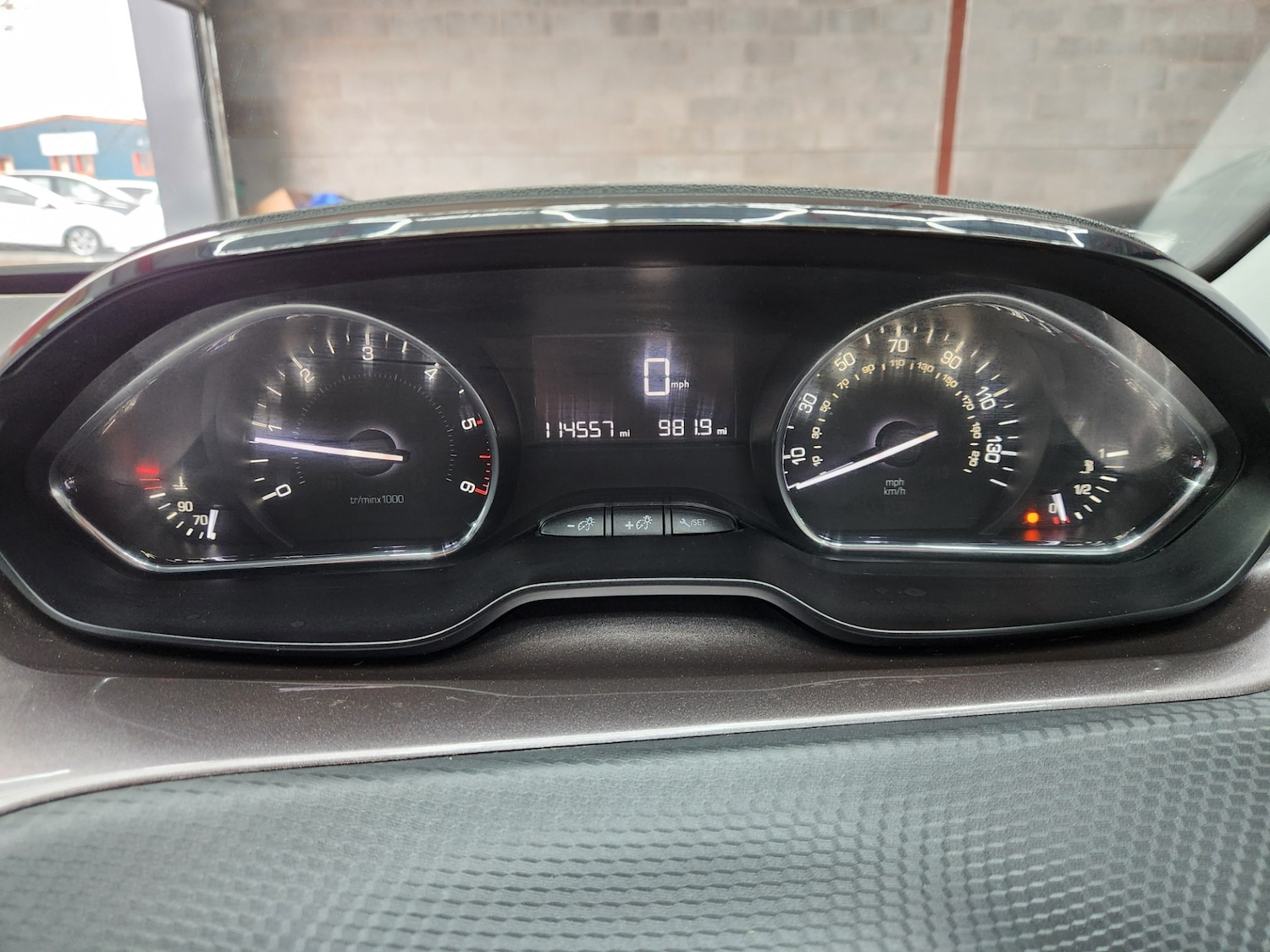 Used Peugeot 2008 2014 for sale - 77558471: Photo 13