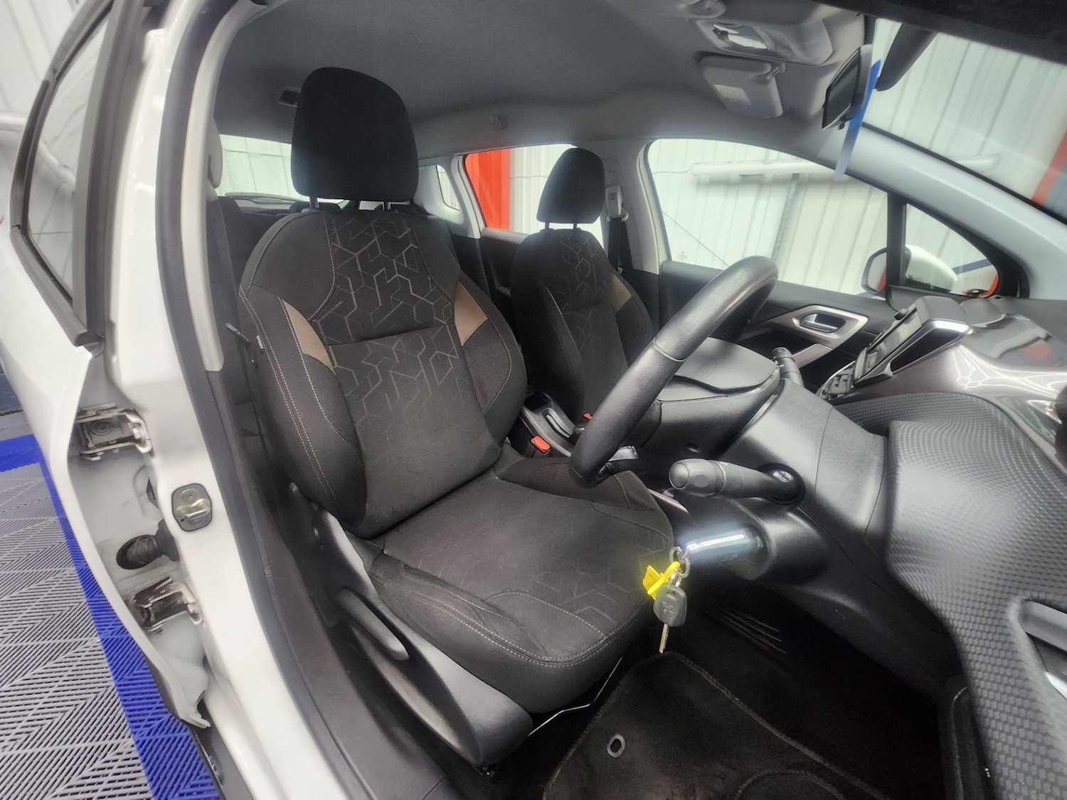 Used Peugeot 2008 2014 for sale - 77558471: Photo 19