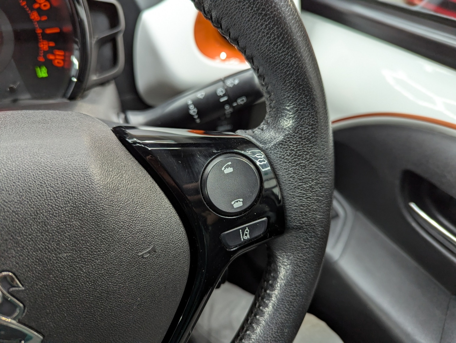 Used Peugeot 108 2016 for sale - 77038571: Photo 22